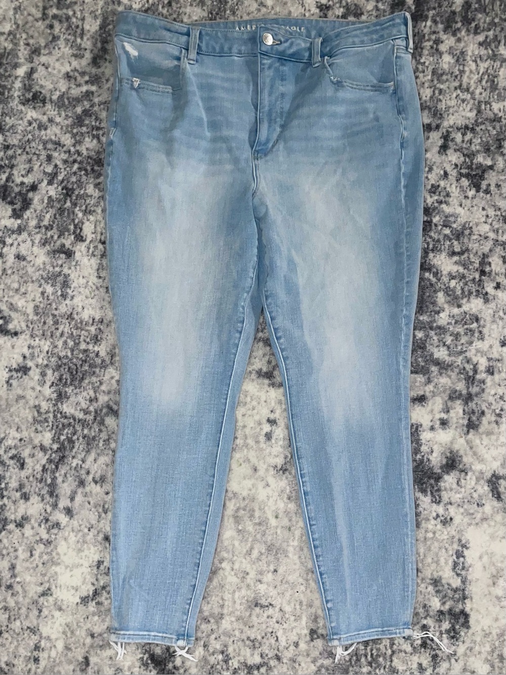 American Eagle super high-rise jeggings light wash size 16